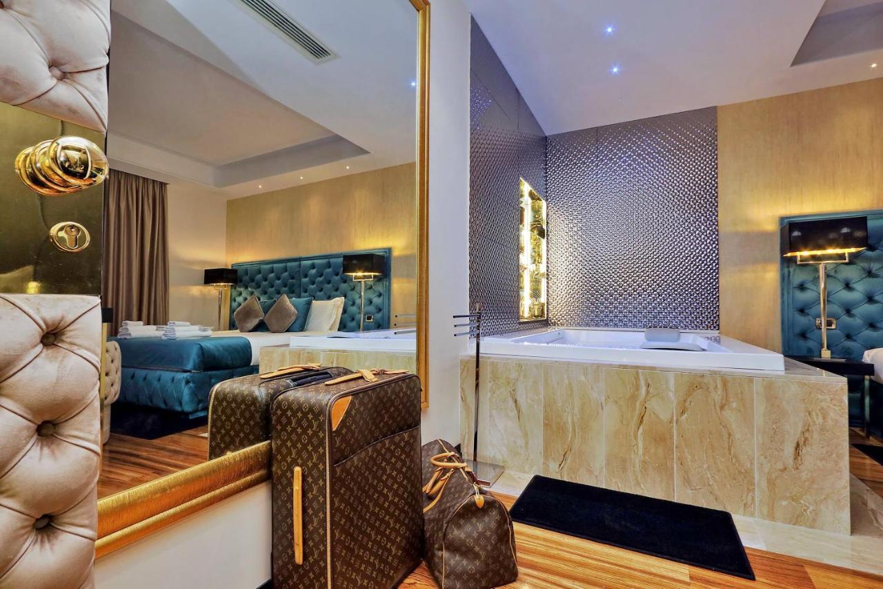 Spanish Hills Collection Luxury Suites & Jacuzzi روما المظهر الخارجي الصورة