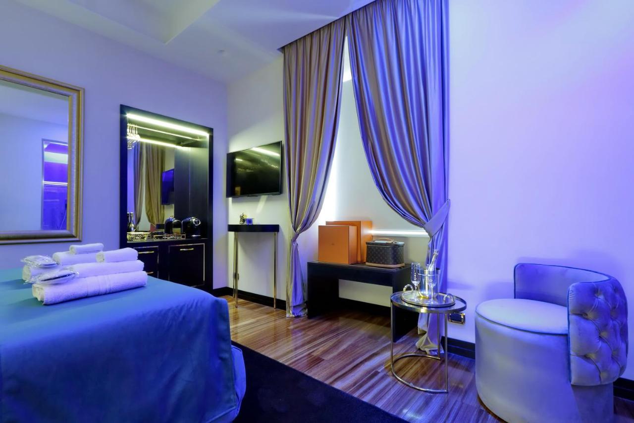 Spanish Hills Collection Luxury Suites & Jacuzzi روما المظهر الخارجي الصورة