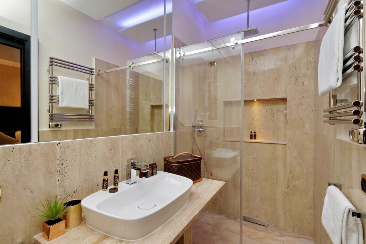 Spanish Hills Collection Luxury Suites & Jacuzzi روما المظهر الخارجي الصورة