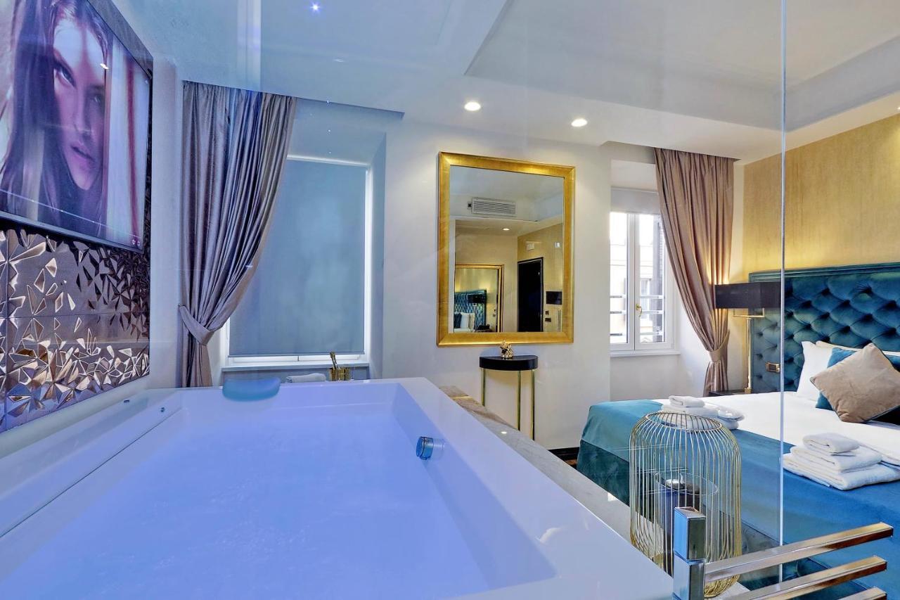 Spanish Hills Collection Luxury Suites & Jacuzzi روما المظهر الخارجي الصورة