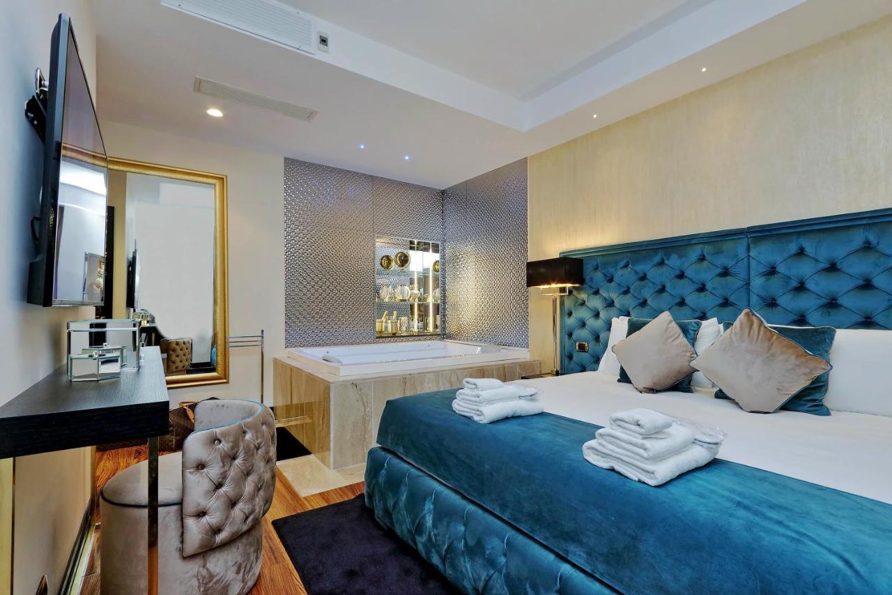 Spanish Hills Collection Luxury Suites & Jacuzzi روما المظهر الخارجي الصورة