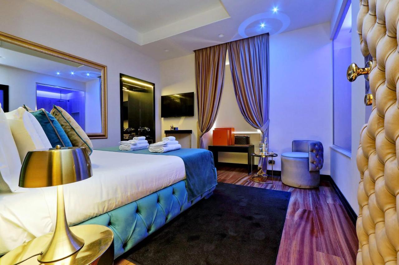 Spanish Hills Collection Luxury Suites & Jacuzzi روما المظهر الخارجي الصورة